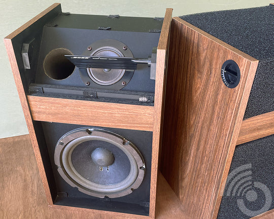 Bose 301 Series I Bookshelf Speaker Pair