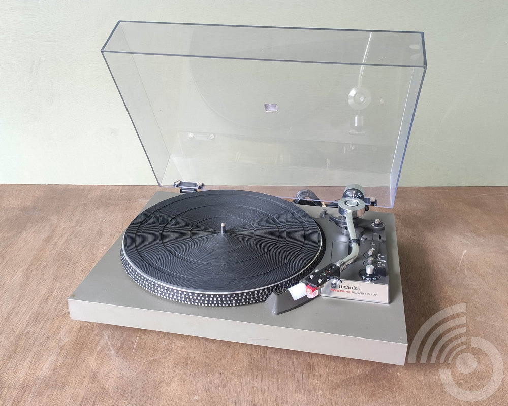 Technics SL-23 Turntable