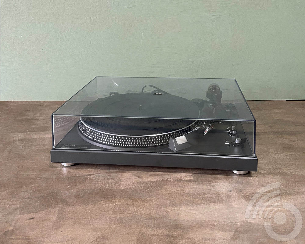 Technics SL-2000 Turntable